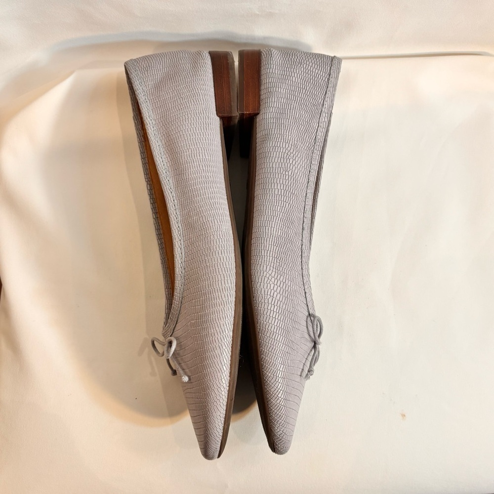 MADEWELL Sz 10 The Adelle Ballet Flat in Lizzard Embossed Leather In Light Grey - Picture 8 of 10